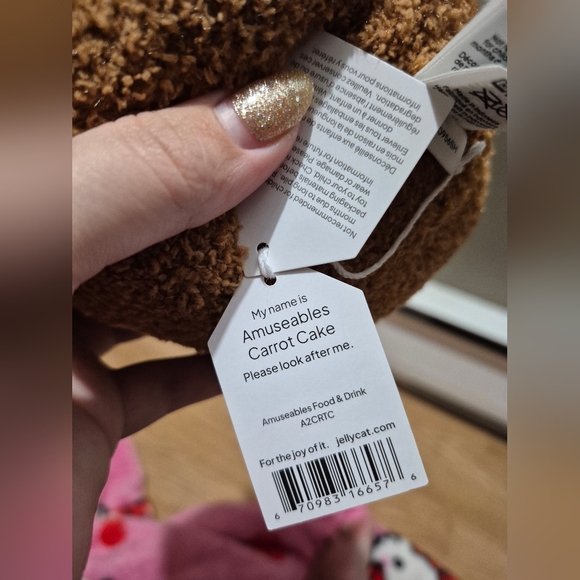 Amuseables Carrot Cake - Picture 5 of 5